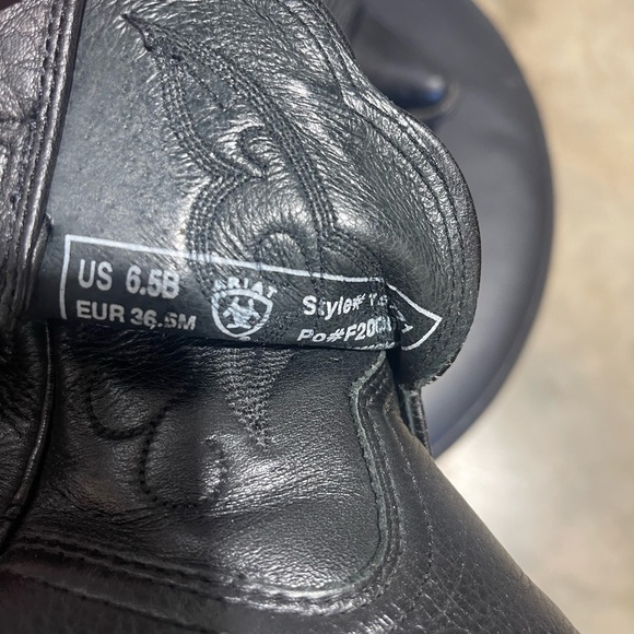 Ariat Boots (flipped) - Picture 3 of 5
